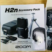 AA37180-300 未使用品 Zoom H2n ハンディーレコーダー Accessory Pack_画像2