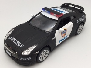 パトカー仕様　1/36 日産 GT-R R35 ミニカー ポリス POLICE 黒白 NISSAN