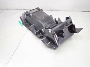 β240403-4 カワサキ ZZ-R400 ZZR ZX400N (H10年式) 純正 リアインナーフェンダー 破損無し！