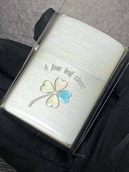 zippo 四つ葉のクローバー 特殊加工 シルバー 希少モデル 2007年製 A four leaf clover シルバーインナー 2007年製 