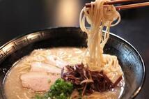 New 　大人気　九州仕立て 即席ラーメン とんこつ味 液体スープ付き コクのあるスープ 絶品 おすすめ これは旨い 全国送料無料4278_画像4