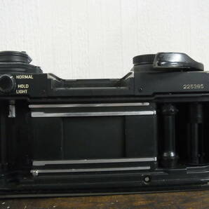 K252/一眼レフカメラ Canon F-1 225385 ブラック ボディ 部品取り ジャンク品 キヤノン 詳細は説明文記載 他多数出品中の画像3