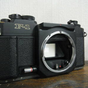 K252/一眼レフカメラ Canon F-1 225385 ブラック ボディ 部品取り ジャンク品 キヤノン 詳細は説明文記載 他多数出品中の画像1