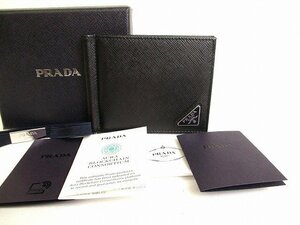 【未使用保管品】 プラダ PRADA サフィアーノ レザー トライアングル マネークリップ付き 2つ折り 札入れ コンパクト財布 メンズ