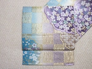 桜とゴールド市松・可愛いブルー袋帯・美品　E-43