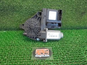 3FD4004 FC4-1)) フォルクスワーゲン ゴルフトゥーラン DBA-1TCAV 2011年 TSIコンフォートライン 純正 フロント左レギュレーターモーター