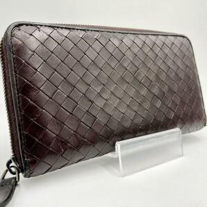 人気 ●BOTTEGA VENETA ボッテガヴェネタ ラウンドファスナー ジッピーウォレット 長財布 イントレチャート レザー 本革 メンズ ブラウンの画像1