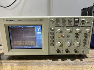 Tektronix TDS2012 OSCILLOSCOPE 100MHz、1GS/s. A308