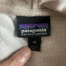 かわいい！Patagonia パーカー フーディー メンズ XS 赤系 パタゴニア_画像3