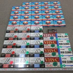 K145【4-30】★ 電気店在庫品 8ｍｍ ビデオカセット 48本まとめて TDK シャープ HG HS VHS-C DVC ヘッドクリーナー / カメラ の画像1