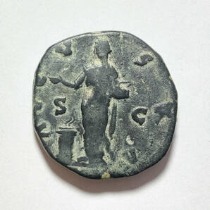 １円スタート! ・ローマ帝国の皇帝 ローマ ファウスティナ1世 （在位：140-141 AD）セステルティウス青銅貨・アンティーク コインの画像5