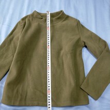 H&M エイチアンドエム 無地 長袖トップス フリース グリーン 122cm 120cm 子供服 カットソー_画像2