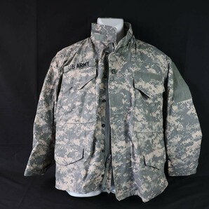 米軍放出品 アメリカ軍 実物 M65 フィールドジャケット ACU/UCP #S-7862の画像1