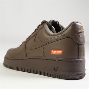 新品未使用 27.5cm Supreme × NIKE Air Force 1 Low Brown US9.5 ナイキ エアフォース1 茶 ブラウンの画像3