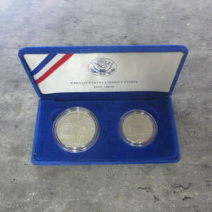 1986年 アメリカ リバティ銀貨セット ケース付き 保証書ナシ 1ドル銀貨 50セント銀貨の画像7
