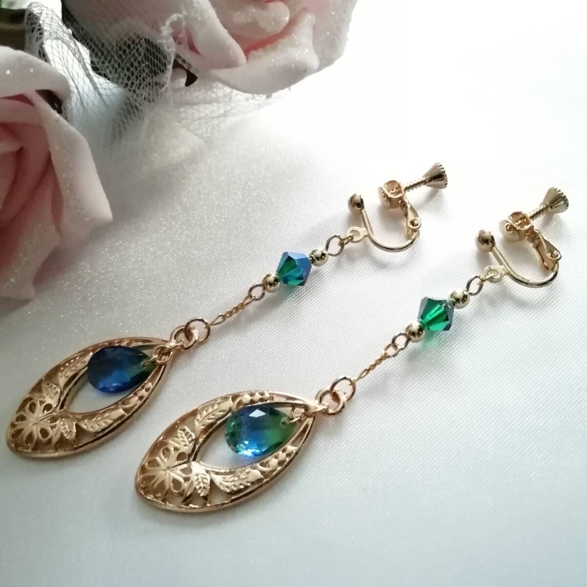 Pendientes hechos a mano con colgante marquesa y gotas degradadas azules ★ Swarovski/elegante/largo/oro/esmeralda/gotas/hermosas, Accesorios de mujer, Pendientes, rosario, Vaso