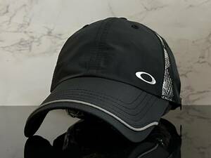 【未使用品】66D 上品★OAKLEY オークリー キャップ 上品で高級感のあるデザインのナイロン素材にファスナーポケット付き♪《FREEサイズ》