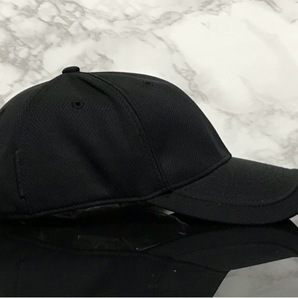 【未使用品】66A★OAKLEY オークリー スポーツキャップ 帽子 CAP 上品で高級感のあるデザインのブラック伸縮素材《伸縮前61㎝～63㎝位迄》の画像4