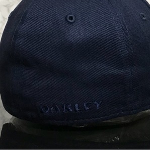 【未使用品】61D★OAKLEY オークリー キャップ 帽子 お洒落なネイビーの伸縮素材とフロントデザイン♪《伸縮前60㎝-63㎝位迄》の画像6