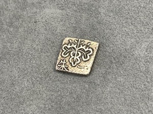 古銭 コレクション放出品 文政一朱判金② 大きさ(約)10.8cm×11.2cm 重さ(約)1.3g 売り切り