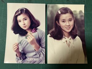秋吉久美子　マルベル堂プロマイド写真2枚　2色　昭和タレント　昭和女優