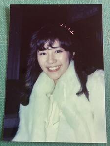 【レア】 田中好子　写真　白　ファーコート　キャンディーズ　昭和タレント　70年代アイドル