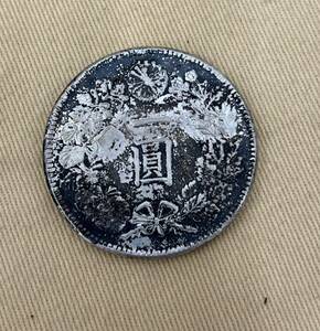 #1270【日本銀貨】1円スタート『一圓銀貨 明治四十五年』直径約38.3mm 厚さ約2.5mm 重量27.0g 1円銀貨 竜 当時物【コレクター品】