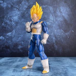 ■ ドラゴンボール ☆【ベジータ】■ 約30cm 0.6kg 海外限定 漫画風 PVC 箱なしの画像3