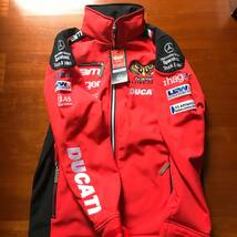 【本物★正規品】 新品 DUCATI Be Wiser オフィシャル ソフトシェル ジャケット サイズUK-3XL_画像2