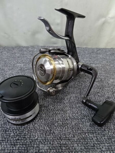 （K-2648）★中古品★　ダイワ　トーナメントX　2500LBC　替スプール付