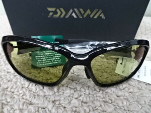 (K-2642)* new goods * Daiwa polarized light glasses TLX 023 EASE GREEN