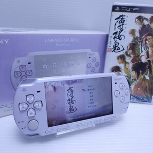 美品 動作品 ソニー SONY PSP-2000 ラベンダーパープル PSP-2000 lavender purple 本体 中古 4GB メモリカード希少品 ゲームソフト(H-249)の画像2