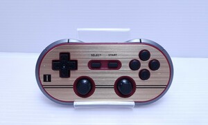 動作品 8Bitdo FC30 GAME Bluetooth CONTROLLER ファミコン ゲームコントローラ 任天堂 レトロゲーム 無線 Android, PC.(H-232)