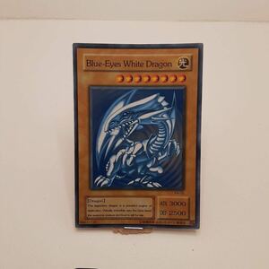 (R4-6) 遊戯王カード　青眼の白龍　BLUE-EYES WHITE DRAGON　ブルーアイズ・ホワイト・ドラゴン　ブルーアイズホワイトドラゴン　藍眼白龍