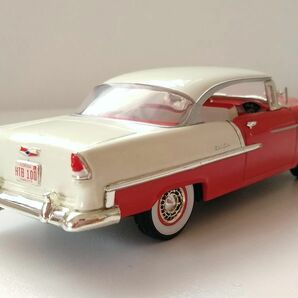 シボレー・ベルエア & シェベル (1/43 本体のみ 訳あり中古品) 1955 Chevrolet Bel Air/1966 Chevelle SS 396 (マッチボックス：Matchbox)の画像4