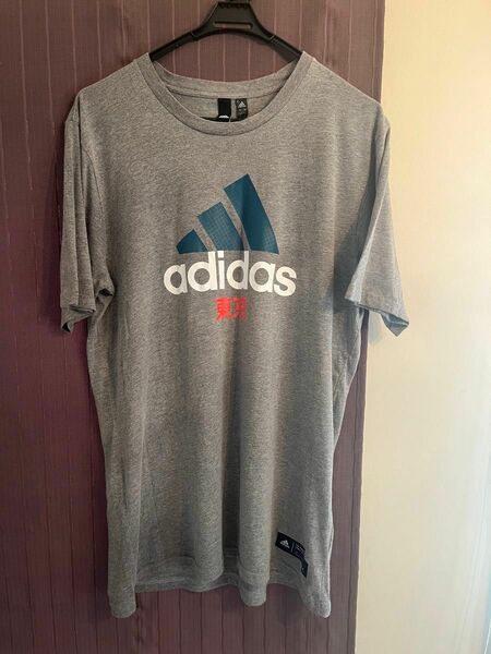 adidas Tシャツ