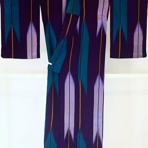 【着物フィ】アンティーク お召 小紋 身丈158cm 矢絣 紫 大正ロマン レトロ 正絹 仕立て上がり kimono 袷 15928の画像5