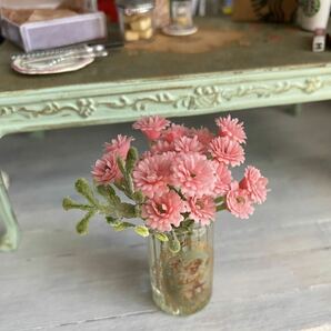 ミニチュア フラワー 花 花瓶 天使 ピンクの花 ドールハウス 人形 ディスプレイに♪の画像3