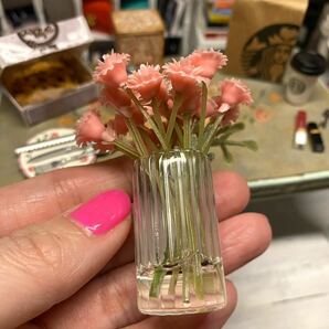 ミニチュア フラワー 花 花瓶 天使 ピンクの花 ドールハウス 人形 ディスプレイに♪の画像6