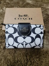 【1スタ】C-460 新品未使用 COACH ミディアム コーナー ジップ ウォレット・シグネチャー キャンバス 並行輸入品_画像1