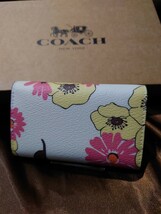 【1スタ】C-470 新品未使用 COACH ファイブ リング キーケース フローラル クラスター プリント 並行輸入品_画像2