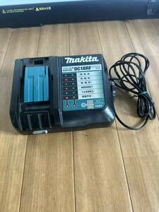 Makita マキタ14.4V-18V 用急速充電器 DC18RF 動作品