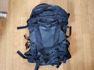 アークテリクス ARC'TERYX M40 防水バックパック