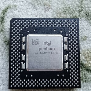 intel pentium mmx SL27J 2.8V 中古 作動未確認 ジャンク扱い の画像1