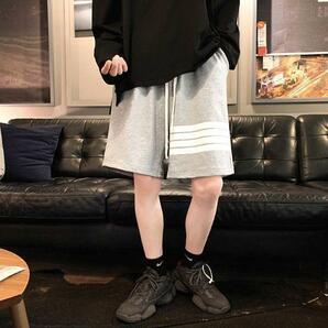 【送料無料】ラインパンツ 半ズボン ハーフパンツ 膝丈 グレー 韓国 ストリート系の画像1