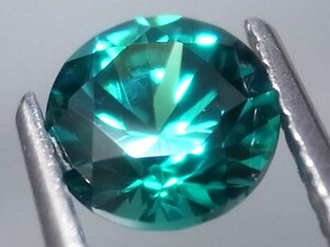 1.96ct 新品・大粒サイズ・ＧＧＧ グリーンスリージー（人造ガドリニウム・ガリウム・ガーネット）　合成人造宝石 変色効果有