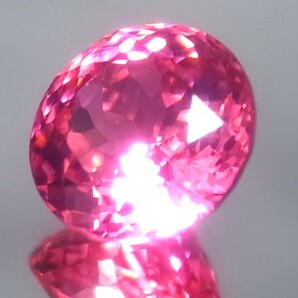 3.70ct 新品・2パターンカラーチェンジ ・ピンクカラー合成セラミック宝石ヤグ ＹＡＧ（イットリウム・アルミニウム・ガーネット）の画像6