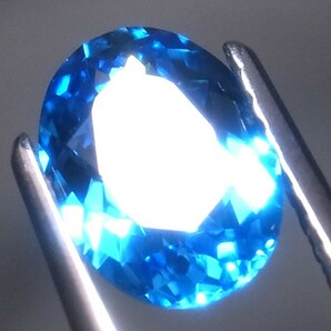 1.71ct 新品・新色・スカイブルートパーズカラー合成ヤグセラミック宝石 ＹＡＧ（イットリウム・アルミニウム・ガーネット）の画像3