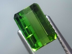 1.52ct 新品・天然グリーントルマリン角カット石 ブラジル産