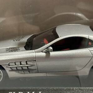 ミニチャンプス PMA 1/43 Mercedes-Benz SLR McLaren 2003 Silverの画像2